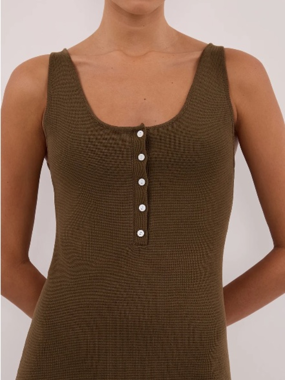 DISSH Sleeveless Olive Maxi Dress (M) - Picture 3 of 6